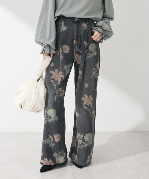 Sugar spoon(シュガースプーン)の「・SUGAR SPOON フラワーptデニムワイドパンツ(デニムパンツ・レディース・インディゴブルー/ブラック・FREE)」の2枚目の写真