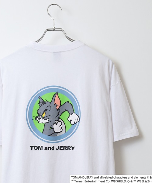 Tom&Jerry(トムアンドジェリー)の「TOM&JERRY オーバーTシャツ unisex(Tシャツ/カットソー・メンズ・モカ/ネイビー/チャコール/ベージュ/ダークグリーン系1/オレンジ/チャコールグレー/ホワイト系3/オフホワイト/ダークグリーン/杢グレー/ネイビー系1/ブラック系1/ブラック/ホワイト系1/ホワイト系2・M/L/XL)」の3枚目の写真