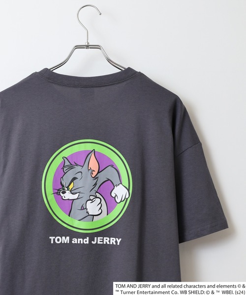 Tom&Jerry(トムアンドジェリー)の「TOM&JERRY オーバーTシャツ unisex(Tシャツ/カットソー・メンズ・モカ/ネイビー/チャコール/ベージュ/ダークグリーン系1/オレンジ/チャコールグレー/ホワイト系3/オフホワイト/ダークグリーン/杢グレー/ネイビー系1/ブラック系1/ブラック/ホワイト系1/ホワイト系2・M/L/XL)」の10枚目の写真