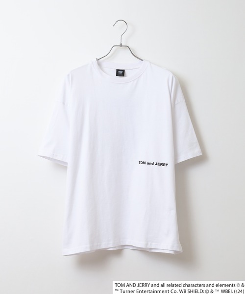 Tom&Jerry(トムアンドジェリー)の「TOM&JERRY オーバーTシャツ unisex(Tシャツ/カットソー・メンズ・モカ/ネイビー/チャコール/ベージュ/ダークグリーン系1/オレンジ/チャコールグレー/ホワイト系3/オフホワイト/ダークグリーン/杢グレー/ネイビー系1/ブラック系1/ブラック/ホワイト系1/ホワイト系2・M/L/XL)」の21枚目の写真