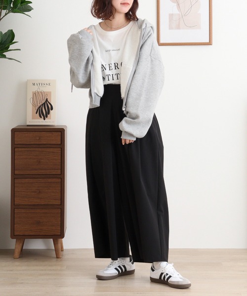 EGLANTINE（エグランティーヌ）の「EGLANTINE ボックスフレアーワイドタックパンツ（その他パンツ・レディース・カーキ/ブラック/ベージュ・40）」の7枚目の写真