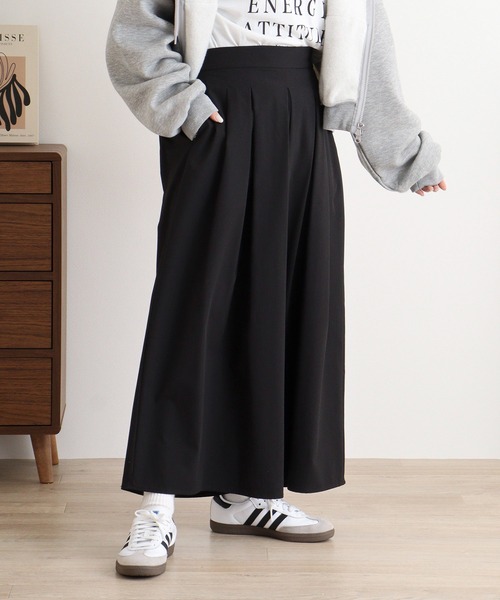 EGLANTINE（エグランティーヌ）の「EGLANTINE ボックスフレアーワイドタックパンツ（その他パンツ・レディース・カーキ/ブラック/ベージュ・40）」の6枚目の写真