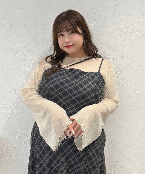 Louiosy(ルオシー)の「【大きいサイズ】メロウラメシアートップス(Tシャツ/カットソー・レディース・アイボリー/ブラック系その他/ブラック・3L/X-LARGE/4L)」の1枚目の写真