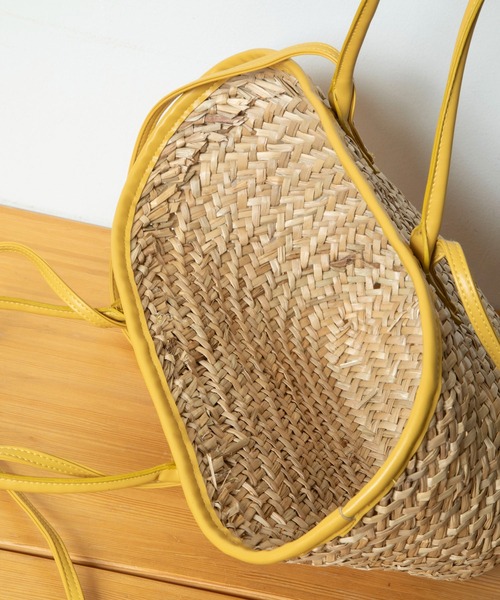 Munich(ミューニック)の「ストロー×フェイクレザー トートバッグ(かごバッグ・レディース・ブラック/キャメル/イエロー/ホワイト・FREE)」の5枚目の写真