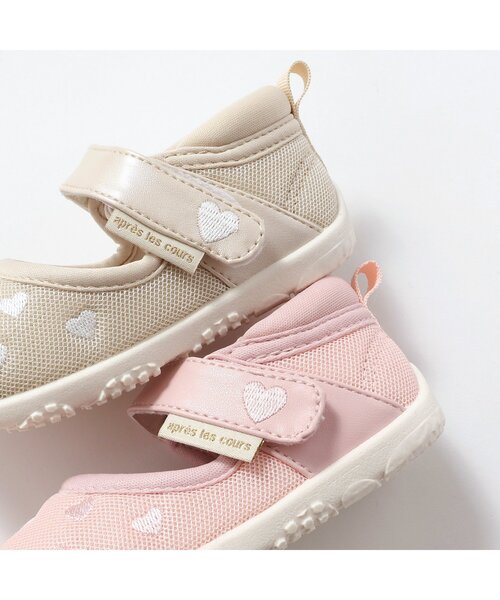 apres les cours（アプレレクール）の「ハート刺繍水抜きサンダル（サンダル・キッズ・ピンク/キナリ・19/18/17/16/15 /14）」の8枚目の写真