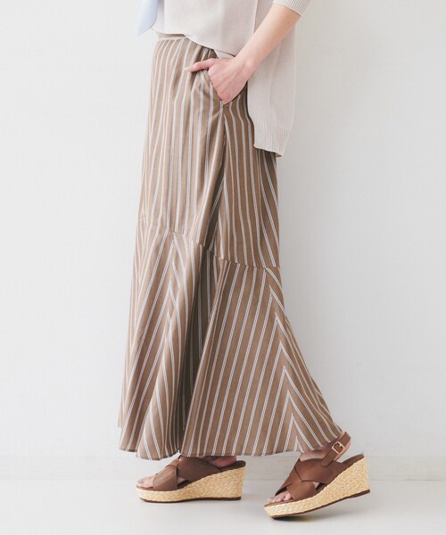 UNTITLED(アンタイトル)の「【後ろウエストゴム/マーメイド】ストライプフレアスカート(スカート・レディース・ブルー系2/ベージュ系その他6/ブラウン系その他4・00/01/48/50/44/46/04/42/02/03)」の11枚目の写真