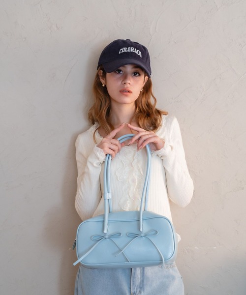 Nu(ニュー)の「【Nu】リボンハンドバッグ(ショルダーバッグ・レディース・サックスブルー/ブラック/ピンク・ONE SIZE)」の1枚目の写真