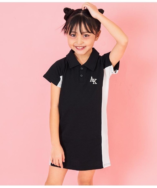 ANAP kids(アナップキッズ)の「ミニ裏毛サイド切替ポロ衿ワンピース(ワンピース・キッズ・ブラック/ラベンダー・110cm/120cm/130cm)」の3枚目の写真