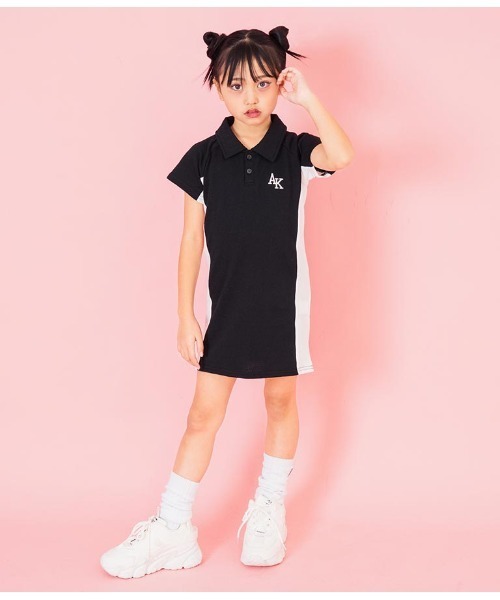 ANAP kids(アナップキッズ)の「ミニ裏毛サイド切替ポロ衿ワンピース(ワンピース・キッズ・ブラック/ラベンダー・110cm/120cm/130cm)」の8枚目の写真