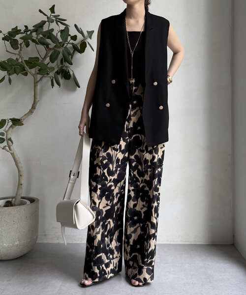 DouDou（ドゥドゥ）の「【WEB限定】フラワープリントワイドパンツ（その他パンツ・レディース・ベージュ/アイボリー・FREE）」の12枚目の写真