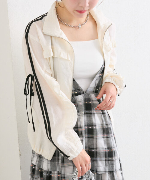 w closet（ダブルクローゼット）の「後ろレースアップ