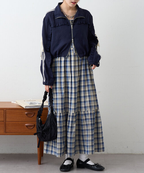 w closet（ダブルクローゼット）の「【２サイズ展開】シアーフリルラインジャケット（ブルゾン・レディース・ピンク/ネイビー/アイボリー・FREE/SMALL）」の7枚目の写真