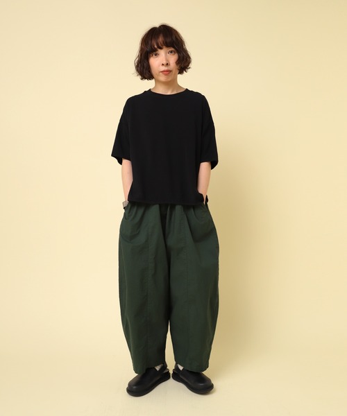 RNA-N（アールエヌエーエヌ）の「B2888 リブコンビヘムカーブプルオーバー（Tシャツ/カットソー・レディース・グレー/ブラック/グリーン・FREE）」の9枚目の写真