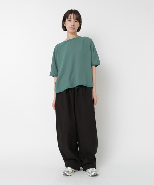 RNA-N（アールエヌエーエヌ）の「B2888 リブコンビヘムカーブプルオーバー（Tシャツ/カットソー・レディース・グレー/ブラック/グリーン・FREE）」の5枚目の写真
