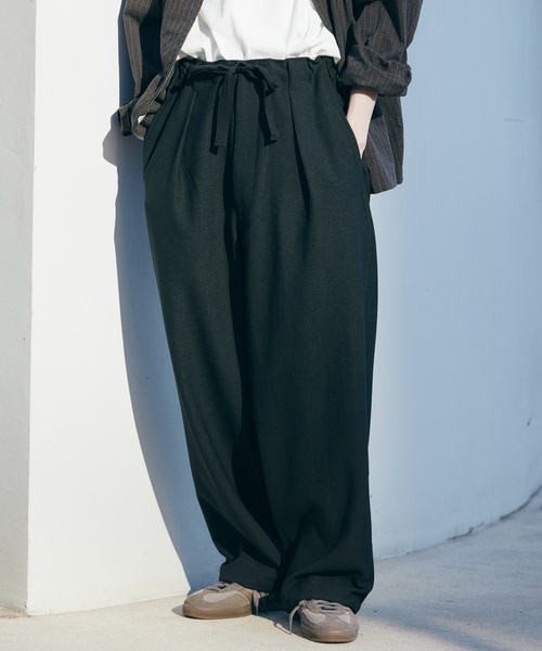 JOURNAL STANDARD(ジャーナルスタンダード)の「RIRANCHA / リランチェ オーバーパンツ(その他パンツ・メンズ・ブラック/ブラック系その他/ベージュ/ベージュ系その他・SMALL/LARGE/MEDIUM)」の2枚目の写真