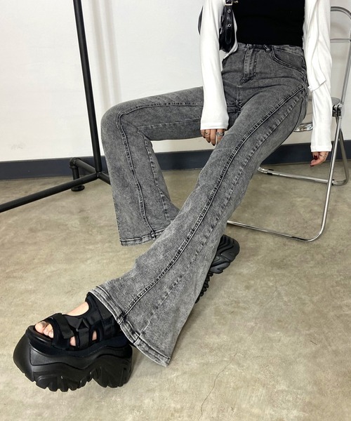 non-hedge（ノンヘッジ）の「切替デニムフレアパンツ（デニムパンツ・レディース・チャコールグレー/ブルー/ブラック/ライトブルー・S/M）」の9枚目の写真