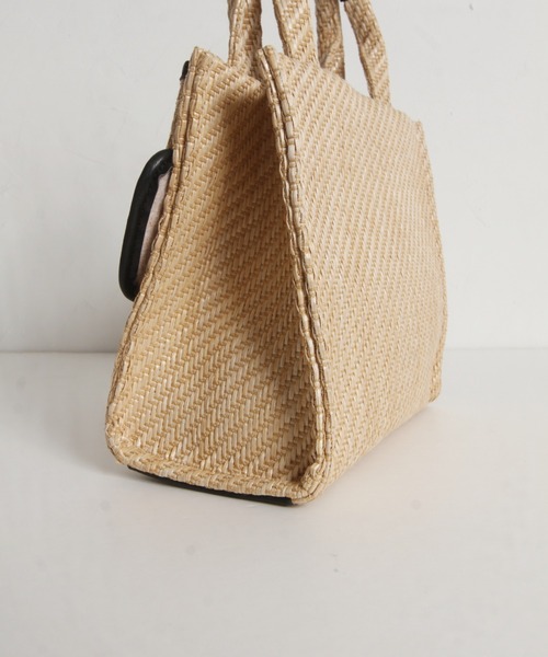 tocco closet（トッコ　クローゼット）の「ビックリボン付きパイピングペーパーバッグ（ハンドバッグ・レディース・モカ/ベージュ・M）」の12枚目の写真