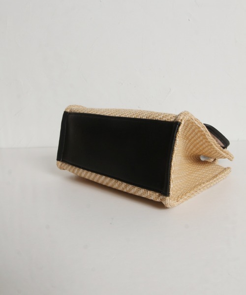 tocco closet（トッコ　クローゼット）の「ビックリボン付きパイピングペーパーバッグ（ハンドバッグ・レディース・モカ/ベージュ・M）」の13枚目の写真