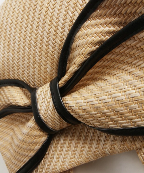 tocco closet（トッコ　クローゼット）の「ビックリボン付きパイピングペーパーバッグ（ハンドバッグ・レディース・モカ/ベージュ・M）」の14枚目の写真