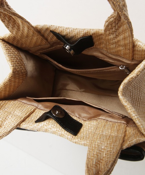 tocco closet（トッコ　クローゼット）の「ビックリボン付きパイピングペーパーバッグ（ハンドバッグ・レディース・モカ/ベージュ・M）」の15枚目の写真