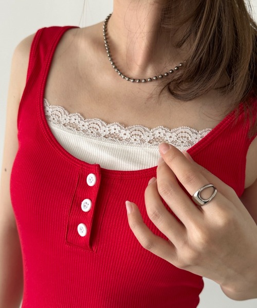 CLEA（クレア）の「カップ付きレースレイヤード風タンクトップ（タンクトップ・レディース・ブラック/グレー/レッド・FREE）」の20枚目の写真