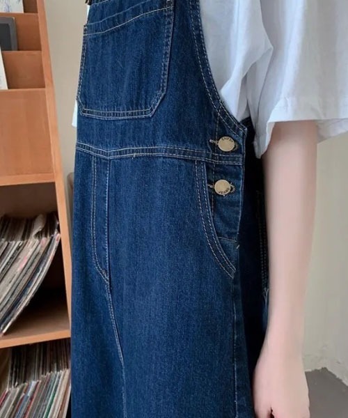urge:(アージコロン )の「【URGE:】デニム ロング丈 オーバーオール ワンピース(ジャンパースカート・レディース・ネイビー・X-LARGE/LARGE/MEDIUM/SMALL)」の4枚目の写真