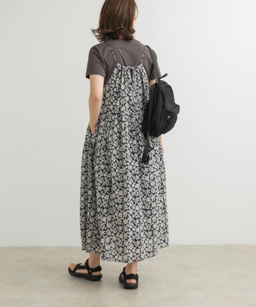 URBAN RESEARCH DOORS（アーバンリサーチドアーズ）の「コットンフラワーキャミワンピース（ワンピース・レディース・グレー系その他/ネイビー・MEDIUM）」の13枚目の写真