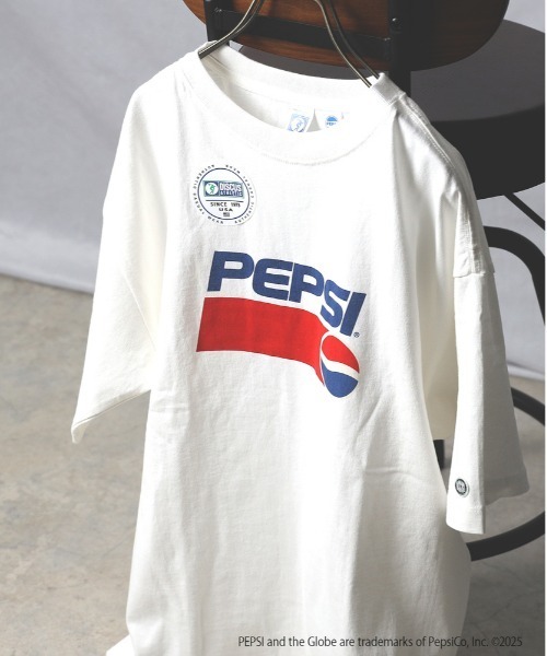 Right-on(ライトオン)の「【 限定展開 】 「 PEPSI 」プリント T シャツ(Tシャツ/カットソー・レディース・その他7/ブラック/その他6/ホワイト/その他1/その他5/その他2/その他3・M/L)」の3枚目の写真