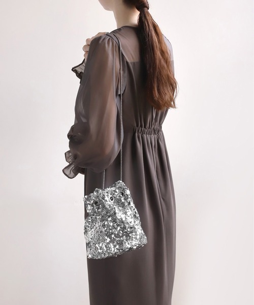 ANEMONE（アネモネ）の「スパンコール巾着バッグ（ショルダーバッグ・レディース・シルバー/ブラック・FREE）」の2枚目の写真