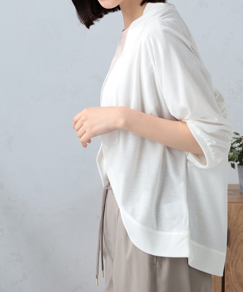 GALLORIA（ギャローリア）の「梨地ボレロカーディガン（カーディガン/ボレロ・レディース・ライトグレー/オフホワイト・LL/S/M/L）」の4枚目の写真