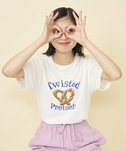 FREAK'S STORE(フリークスストア)の「BREAD プリントTシャツ/ブレッドTシャツ(Tシャツ/カットソー・レディース・ライトグレー/オフホワイト・フリ-)」の15枚目の写真