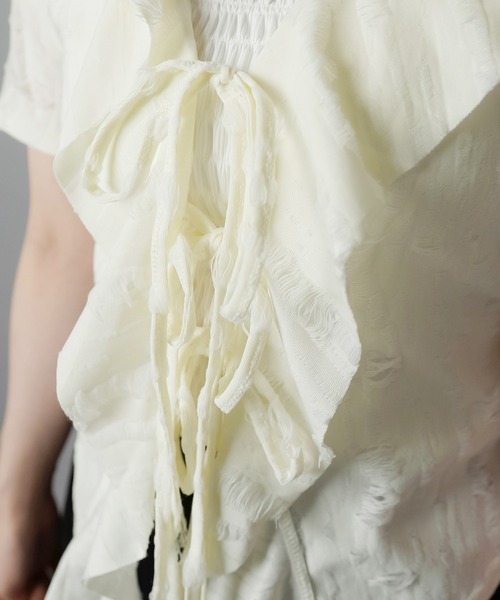 SPINNS（スピンズ）の「ダメージボレロ/フリルリボン/Vネック（シャツ/ブラウス・レディース・ブラック/グレー/ホワイト・ONESIZE）」の13枚目の写真