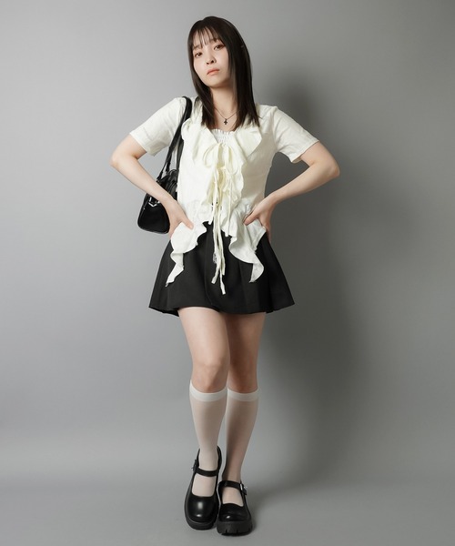 SPINNS（スピンズ）の「ダメージボレロ/フリルリボン/Vネック（シャツ/ブラウス・レディース・ブラック/グレー/ホワイト・ONESIZE）」の21枚目の写真