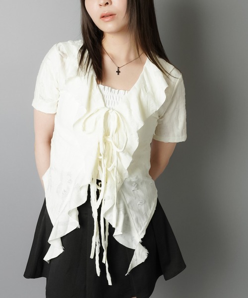 SPINNS（スピンズ）の「ダメージボレロ/フリルリボン/Vネック（シャツ/ブラウス・レディース・ブラック/グレー/ホワイト・ONESIZE）」の19枚目の写真