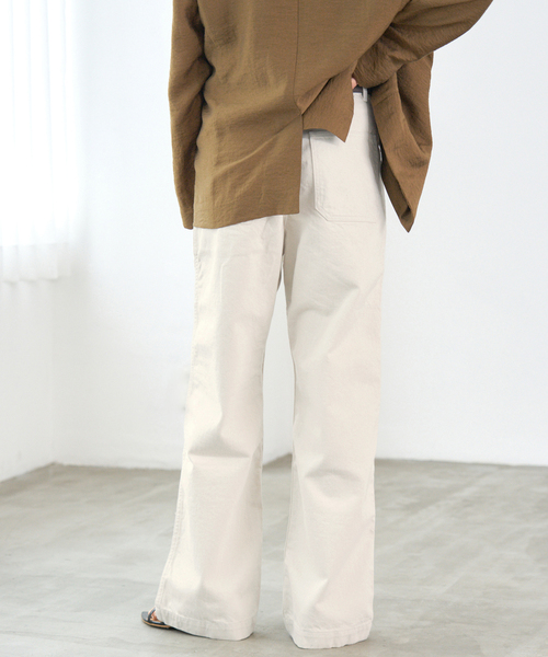 IENA(イエナ)の「KURO/クロ 別注 BUSH PANTS デニムパンツ(デニムパンツ・レディース・アイボリー/ブルー・25/26/27/28)」の9枚目の写真