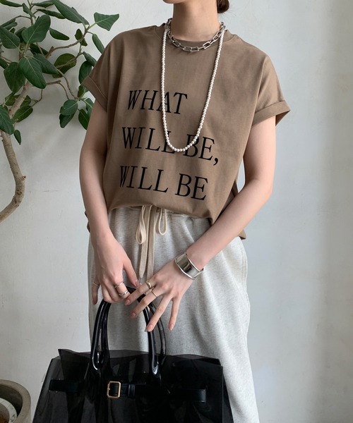 DouDou(ドゥドゥ)の「【WEB限定】 汗染み防止加工フロッキーロゴTEE(Tシャツ/カットソー・レディース・ブラウン/ベージュ/ブラック・FREE)」の1枚目の写真