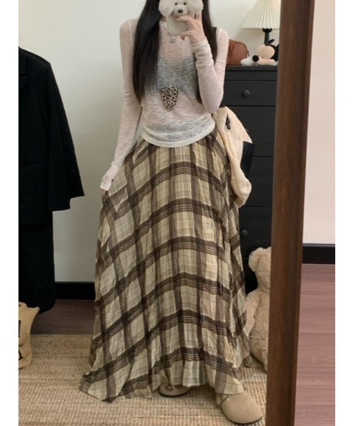 Aelina(エリナ)の「ハイウエストチェック柄ロングスカート(スカート・レディース・ベージュ/ブラック/レッド・F)」の5枚目の写真