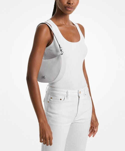 MICHAEL KORS(マイケルコース)の「KYLA コンバーチブル ポシェット ショルダー スモール(ショルダーバッグ・レディース・ホワイト系・FREE)」の2枚目の写真