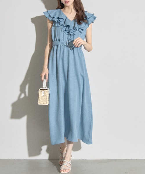 tocco closet(トッコ クローゼット)の「【ZOZO限定】ダブルラッフルデニムライクワンピース(ワンピース・レディース・ブルー/サックスブルー・M)」の4枚目の写真