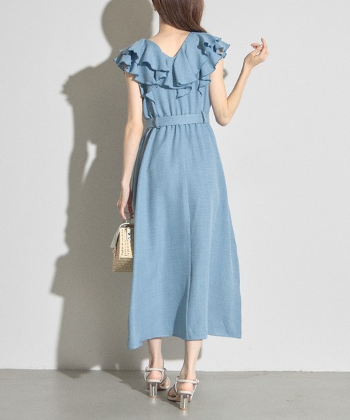tocco closet(トッコ クローゼット)の「【ZOZO限定】ダブルラッフルデニムライクワンピース(ワンピース・レディース・ブルー/サックスブルー・M)」の6枚目の写真