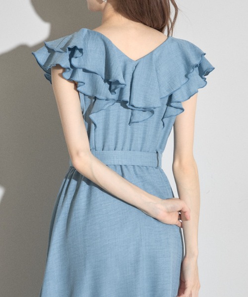 tocco closet(トッコ クローゼット)の「【ZOZO限定】ダブルラッフルデニムライクワンピース(ワンピース・レディース・ブルー/サックスブルー・M)」の12枚目の写真