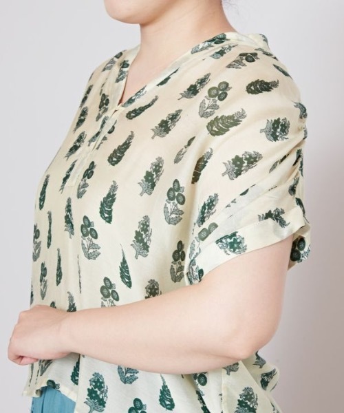 チャイハネ（チャイハネ）の「【チャイハネ】アーディブトップス（その他トップス・レディース・ホワイト/レッド/ブラウン/ネイビー・FREE）」の12枚目の写真