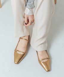 【ラスト1点早い者勝ち】ホワイト×ゴールドモチーフ フラットパンプス　24cm ストラッピー スカルプチュアヒールプラットフォームサンダル