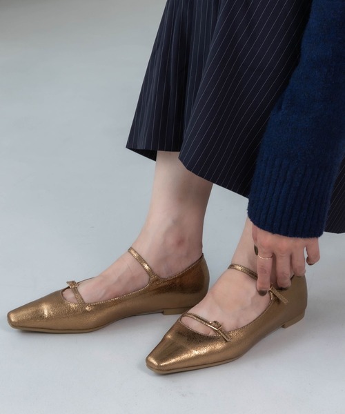 EVOL(イーボル)の「【ふかふか・軽量】ソフトダブルストラップフラットパンプス IZ5775(パンプス・レディース・アイボリー/レオパード/ゴールド/ブラック/アニマル/シルバー・23.5cm/24.5cm/23.0cm/24.0cm/25.0cm/22.0cm/22.5cm)」の8枚目の写真