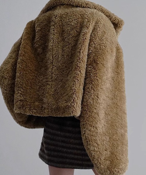 chuclla（チュクラ）の「【CHENTAITAI】フェイクファーショートコート CTW25a005（その他アウター・レディース・ベージュ・L）」の6枚目の写真