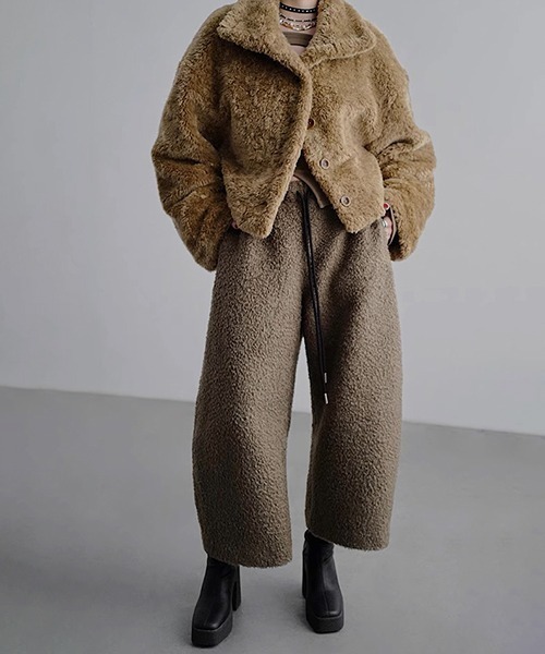 chuclla（チュクラ）の「【CHENTAITAI】フェイクファーショートコート CTW25a005（その他アウター・レディース・ベージュ・L）」の7枚目の写真