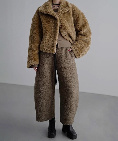 chuclla（チュクラ）の「【CHENTAITAI】フェイクファーショートコート CTW25a005（その他アウター・レディース・ベージュ・L）」の9枚目の写真