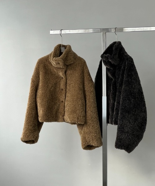 chuclla（チュクラ）の「【CHENTAITAI】フェイクファーショートコート CTW25a005（その他アウター・レディース・ベージュ・L）」の12枚目の写真