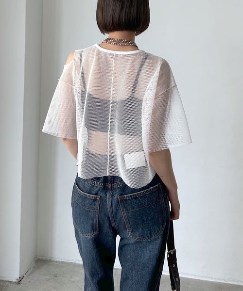 PAGEBOY（ページボーイ）の「カットアウトメッシュTシャツ（Tシャツ/カットソー・レディース・オフホワイト/ブラック/ダークブラウン・FREE）」の6枚目の写真