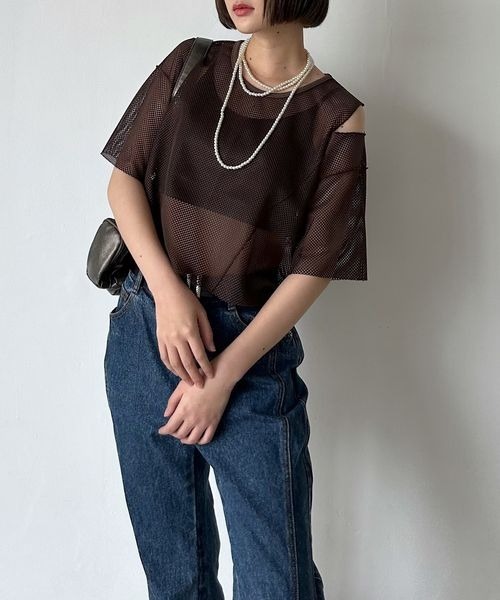 PAGEBOY（ページボーイ）の「カットアウトメッシュTシャツ（Tシャツ/カットソー・レディース・オフホワイト/ブラック/ダークブラウン・FREE）」の16枚目の写真